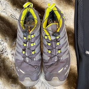 Salomon Running Shoes
